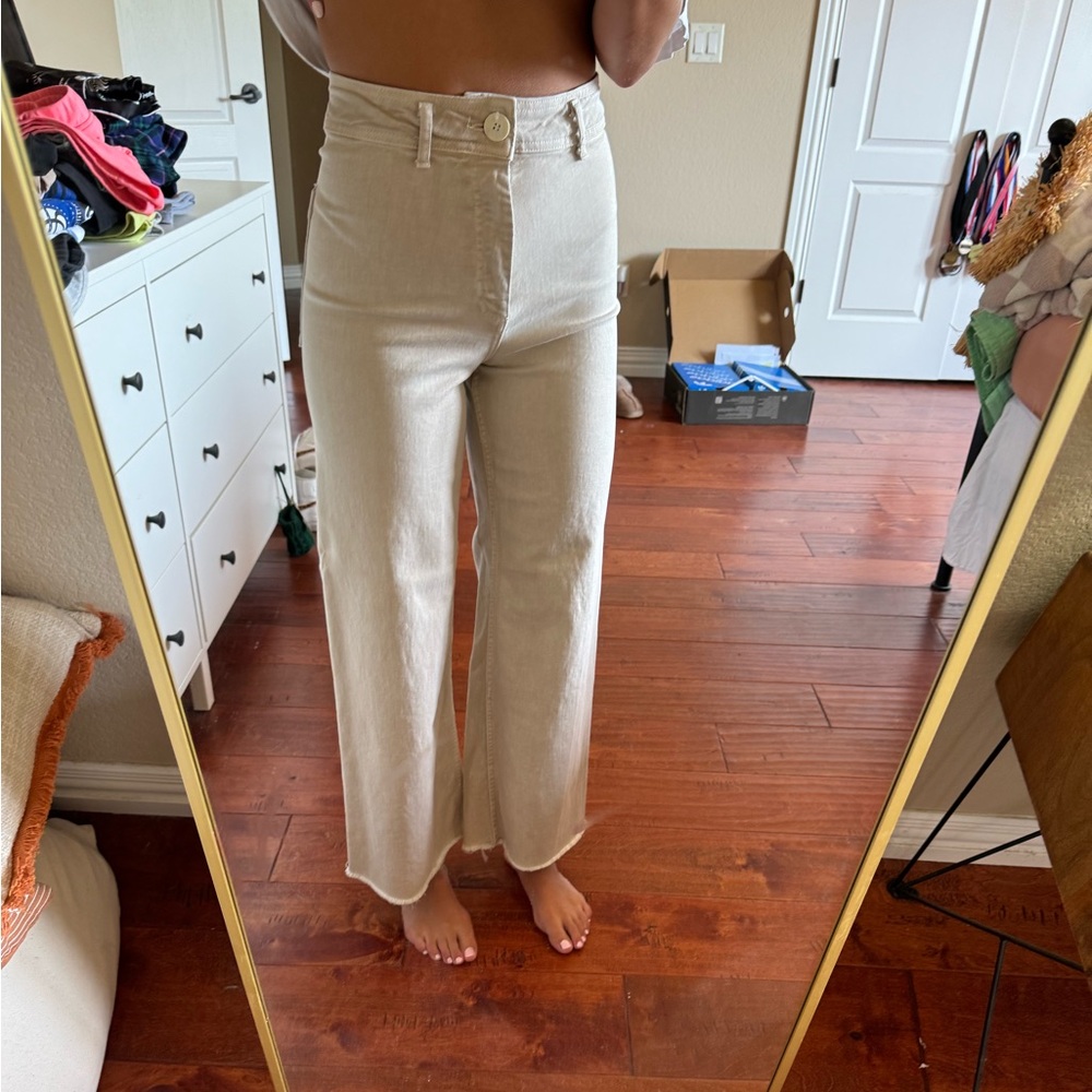 Zara wide leg jeans, size 4, color tan
